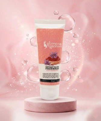 INSTANT GLOW FACEWASH